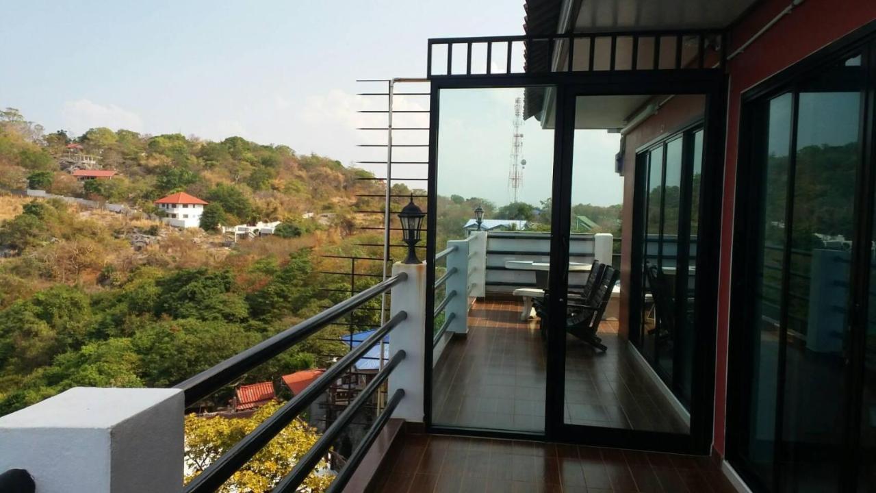 Ocean View Resort - Koh Sichang מראה חיצוני תמונה