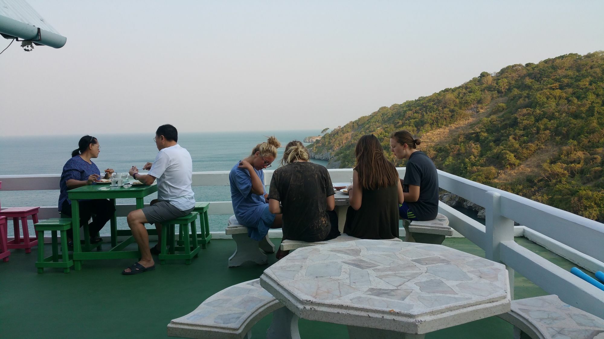 Ocean View Resort - Koh Sichang מראה חיצוני תמונה